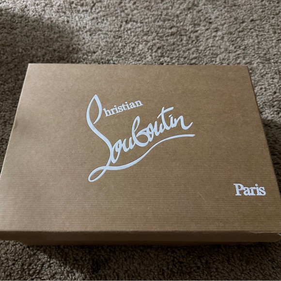 Lou bouton So Kate nude - Picture 11 of 13